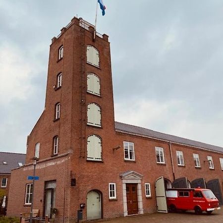 De Oude Brandweerkazerne 4 Persoons 2 Kamer Appartement Kaatsheuvel Luaran gambar