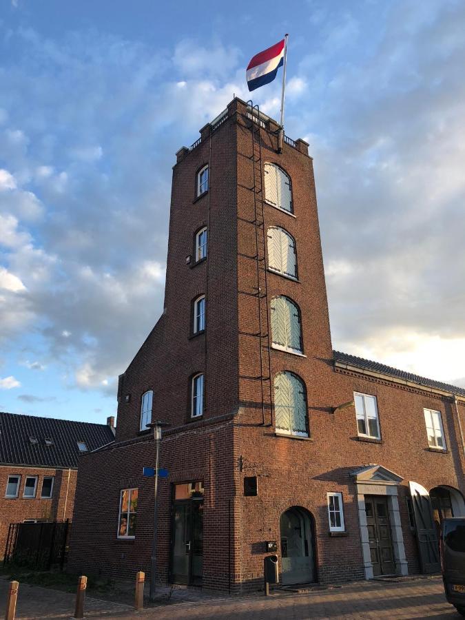 De Oude Brandweerkazerne 4 Persoons 2 Kamer Appartement Kaatsheuvel Luaran gambar