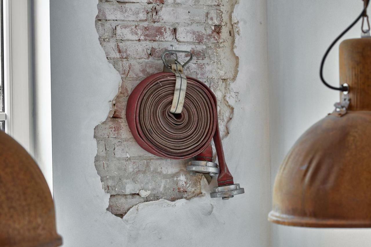 De Oude Brandweerkazerne 4 Persoons 2 Kamer Appartement Kaatsheuvel Luaran gambar